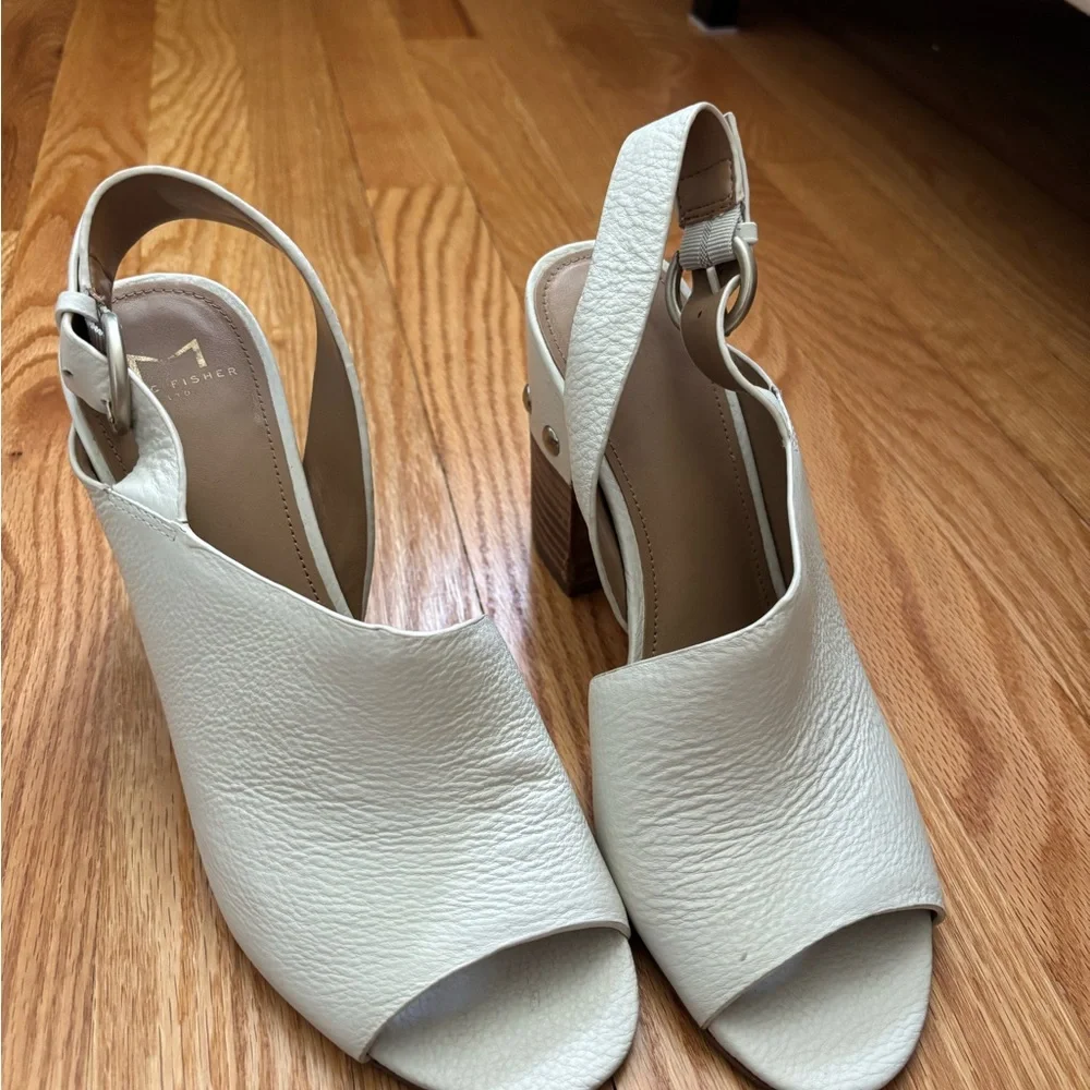Marc Fisher White and Brown Peep-Toe Heels - Picture 2 of 4